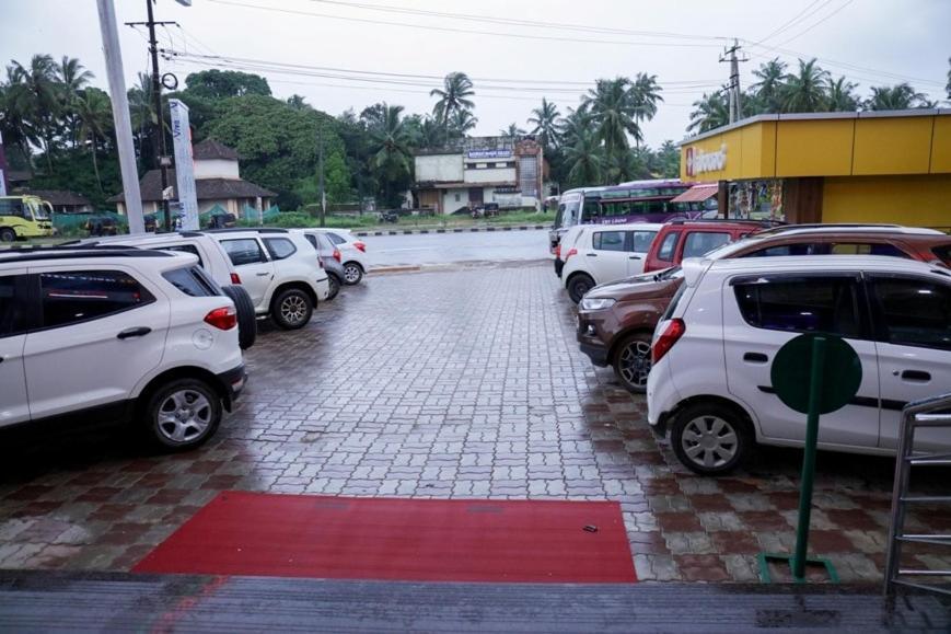 Mandara Residency Hotel Kaup Exterior photo
